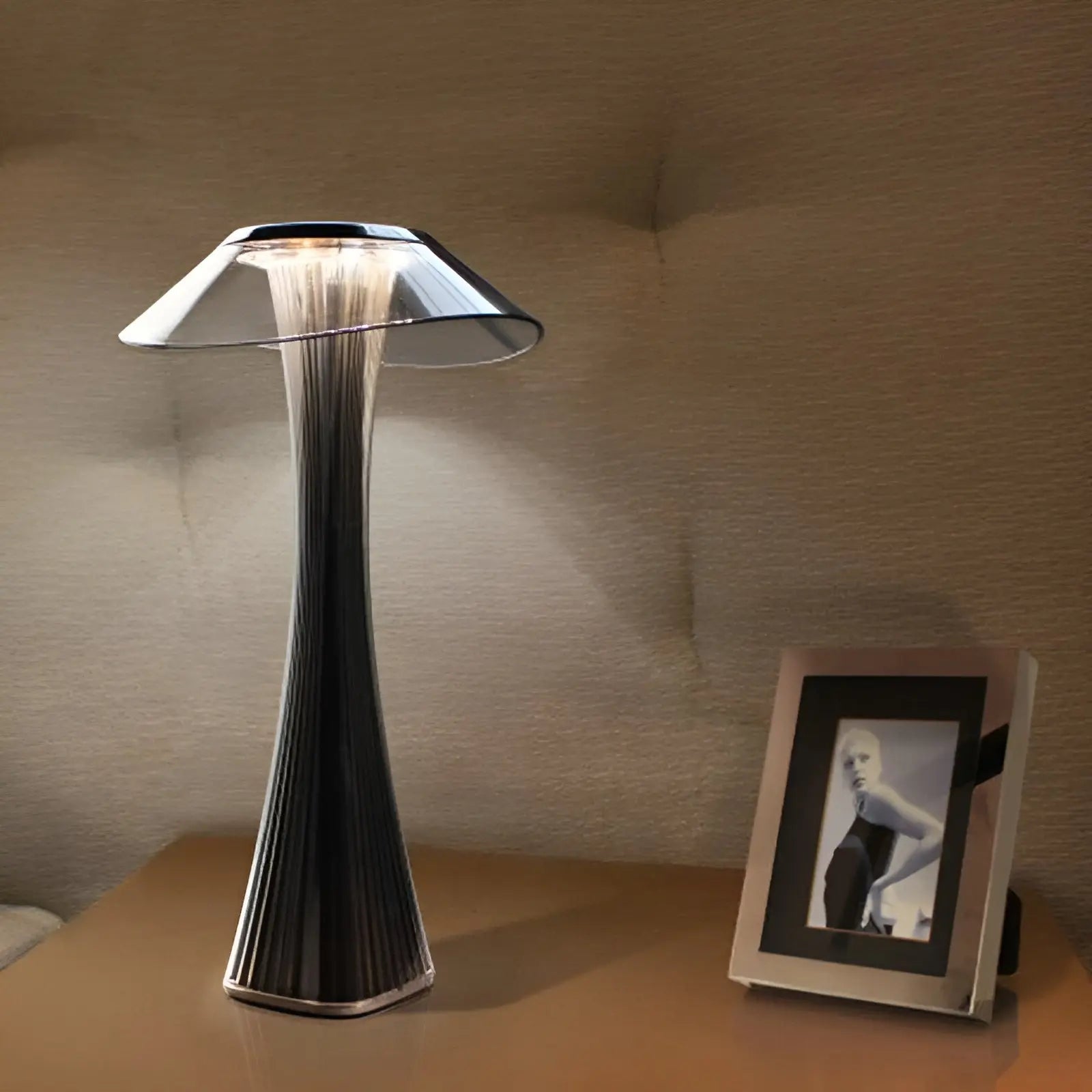 Luminara | Elegant Italian Metal And Glass Table Lamp For Bedroom 1